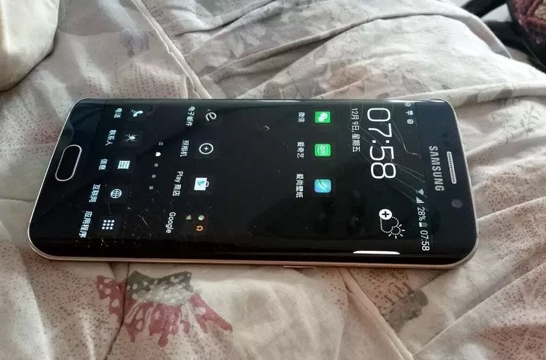 美版三星s6edge刷极光有什么用 (美版s6edge有什么缺点)