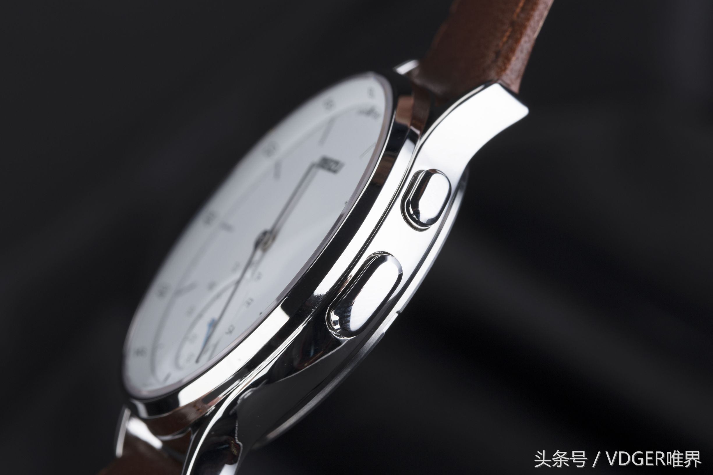 手表也能玩儿游戏,魅族mix轻智能手表