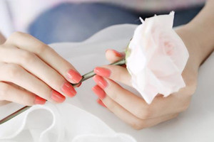 可以涂的不可撕拉指甲油推荐,不可撕拉网红指甲油