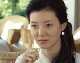 高调嫁首富，分手获三亿补偿，如今整容失败吓坏众人