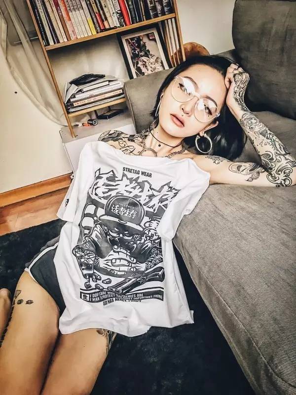 撞衫不可怕谁丑谁尴尬视频,撞衫不可怕谁丑谁尴尬的电影