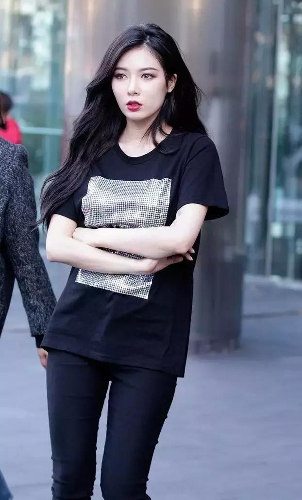 发型真的可以让脸看起来小一些嘛,适合大脸妹的减龄发型