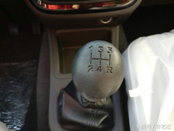 五菱之光v后驱,五菱之光v的优缺点