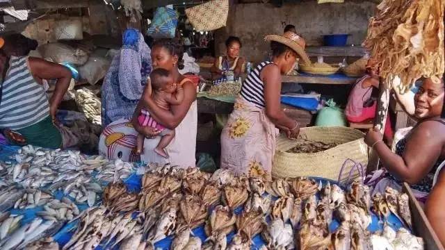 沙龙｜小日子x无二之旅：睡遍全世界的床，逛遍全球集市