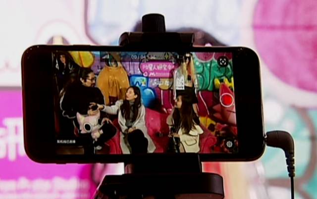 网红直播带货双11,双十二明星直播带货