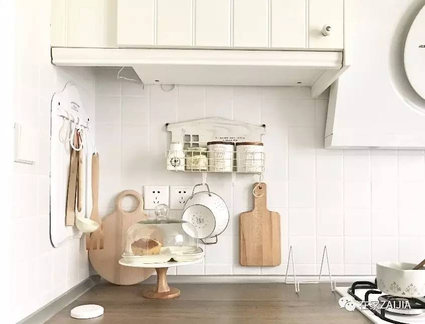 墙面收纳置物架,六个平方厨房收纳置物架