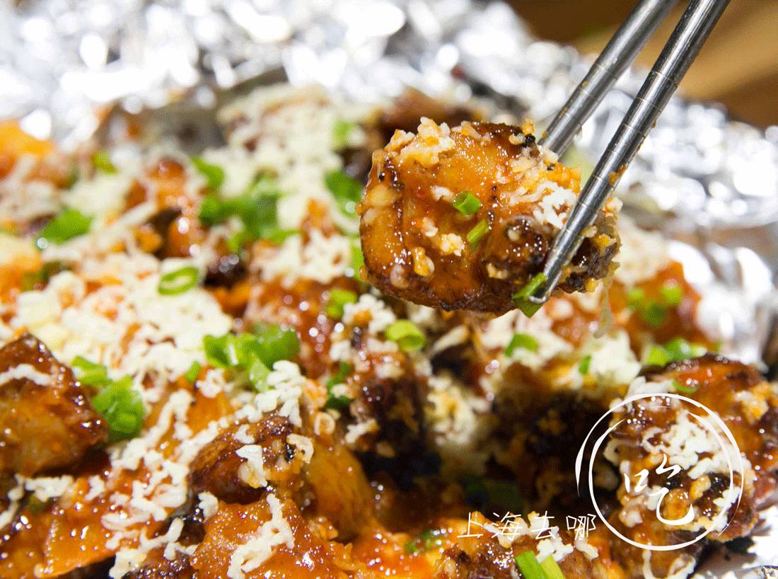 魔都这家店有一只“浴火焚身”的韩国鸡，一群人竟然抢着去滚菜单！