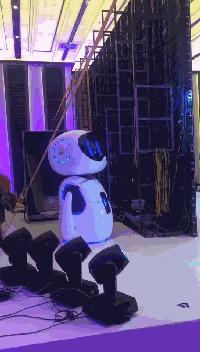 小度参赛手记|参加最聪明人类节目的发布会,有点小兴奋!