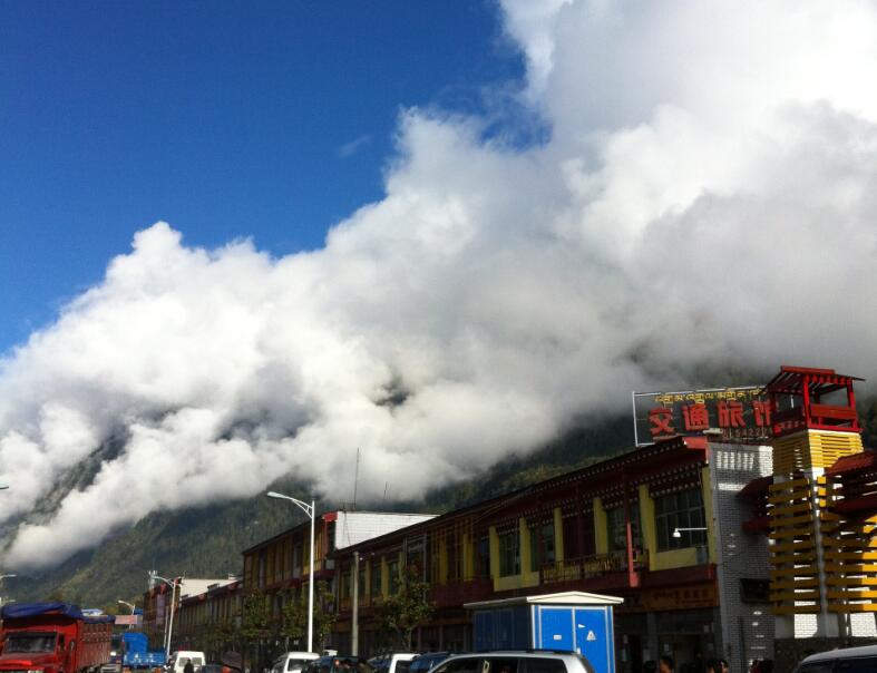 穿越色季拉山口吃到酸臭的牦牛奶渣（二）