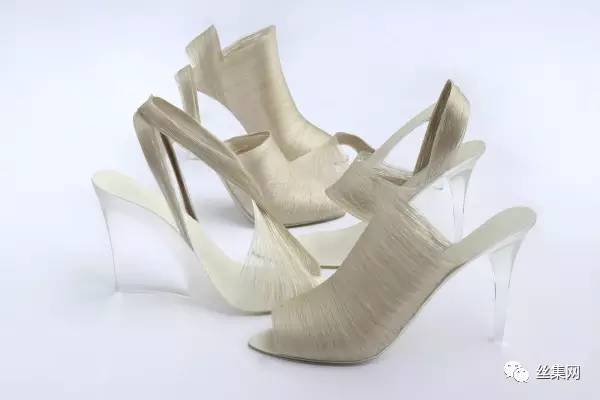 丝绸绣花鞋中高跟女鞋,公主的绣花鞋