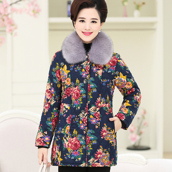 冬天到了,妈妈是不是也该换一件棉衣了