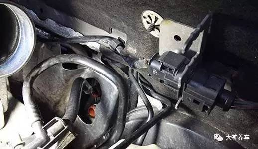 防冻液管老化怎么办,管子老化