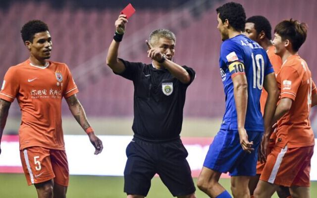 足球裁判没圈子真的没用吗,足球裁判不公平谁管裁判