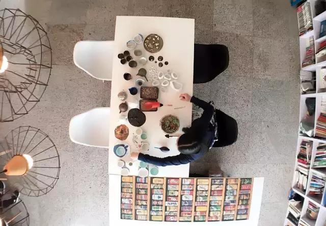 「新深漂」我们在租来的10㎡里，梦想装下整个世界