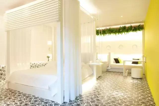 床幔的秘密,床帘里面的秘密