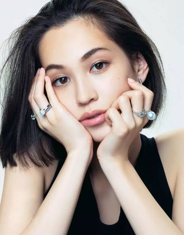 珍珠厚底玛丽珍鞋,名牌时尚潮鞋有哪些