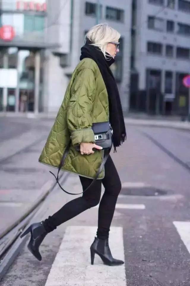 冬天米色短靴子搭配大全,冬天什么短靴好看又百搭