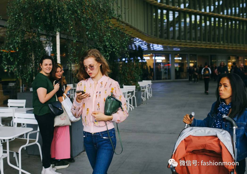 pantone2019年流行色都有什么,pantone2023流行色英文视频