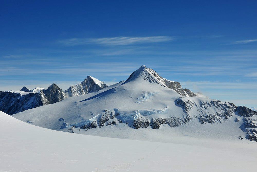 被打破的攀岩世界纪录,盘点至今未被登顶的山峰