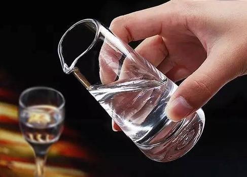 为什么现在很多企业都做定制酒,为什么越来越多企业做定制酒