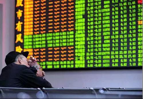 今年的流行色竟然是这几个颜色,2017-2021流行色