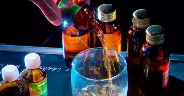 俄罗斯人为了喝酒喝沐浴露,俄罗斯的人真的爱喝酒吗