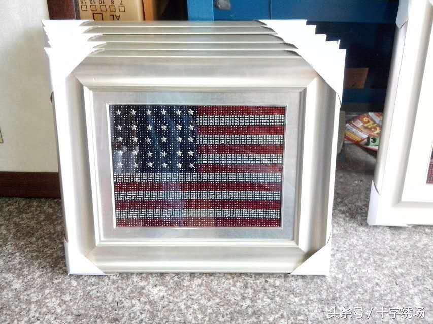 雄峰万里舞长龙！2017更向前！框福工艺祝大家开年大吉！