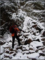 阿迪高帮户外鞋,阿迪的户外鞋质量好吗