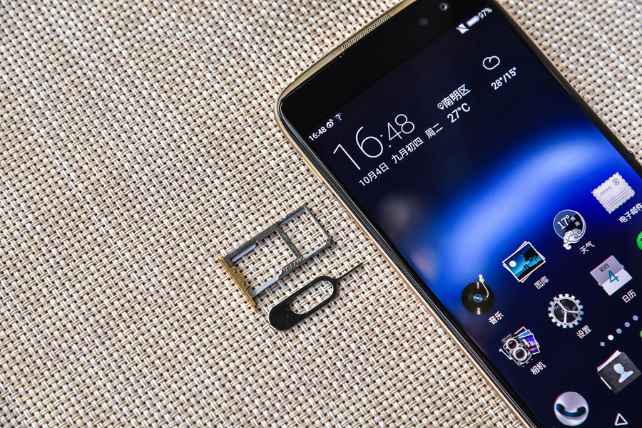 商务控,商务人员喜欢买华为还是小米