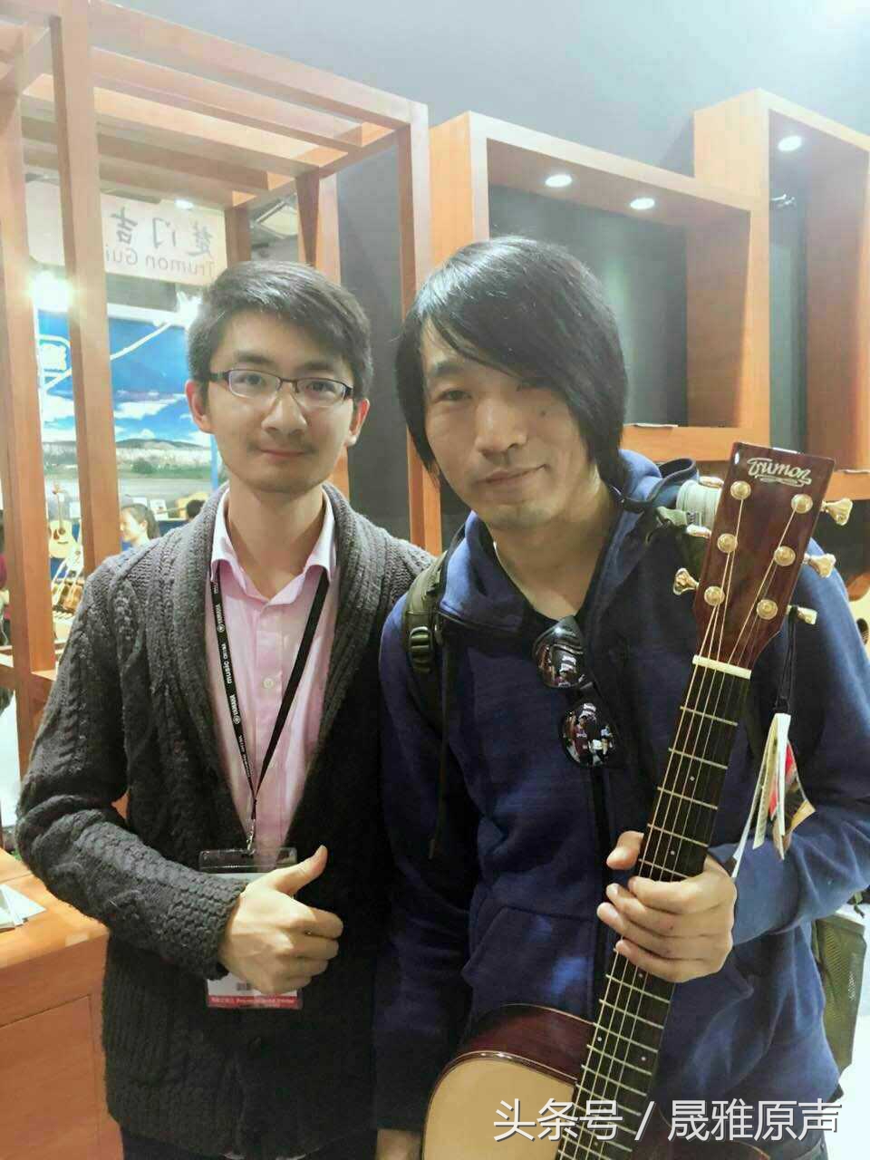 自学吉他是买教材好还是上网学好,吉他自学入门与提高