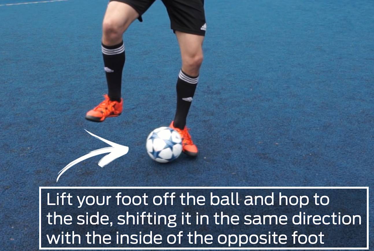 足球过人实用变向技巧教案,足球大幅度变向教学