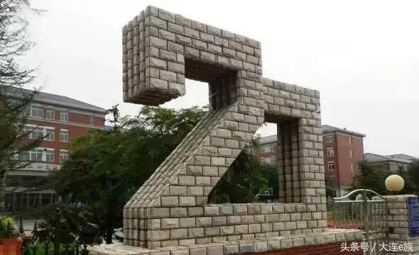 只有正宗大连中山区人才知道的30个真相,最后一个看哭了~