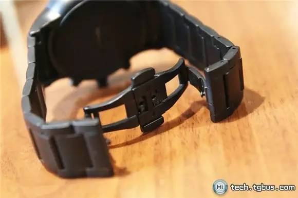 安普里奥阿玛尼商务智能防水手表,安普里奥阿玛尼ar1998手表真假