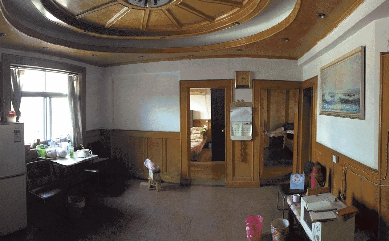 装修全程遥控，家具闲鱼网淘，资深宅男让闹市区老房大变样