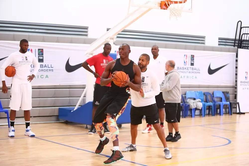 比永博在刚果的地位,比永博刚果