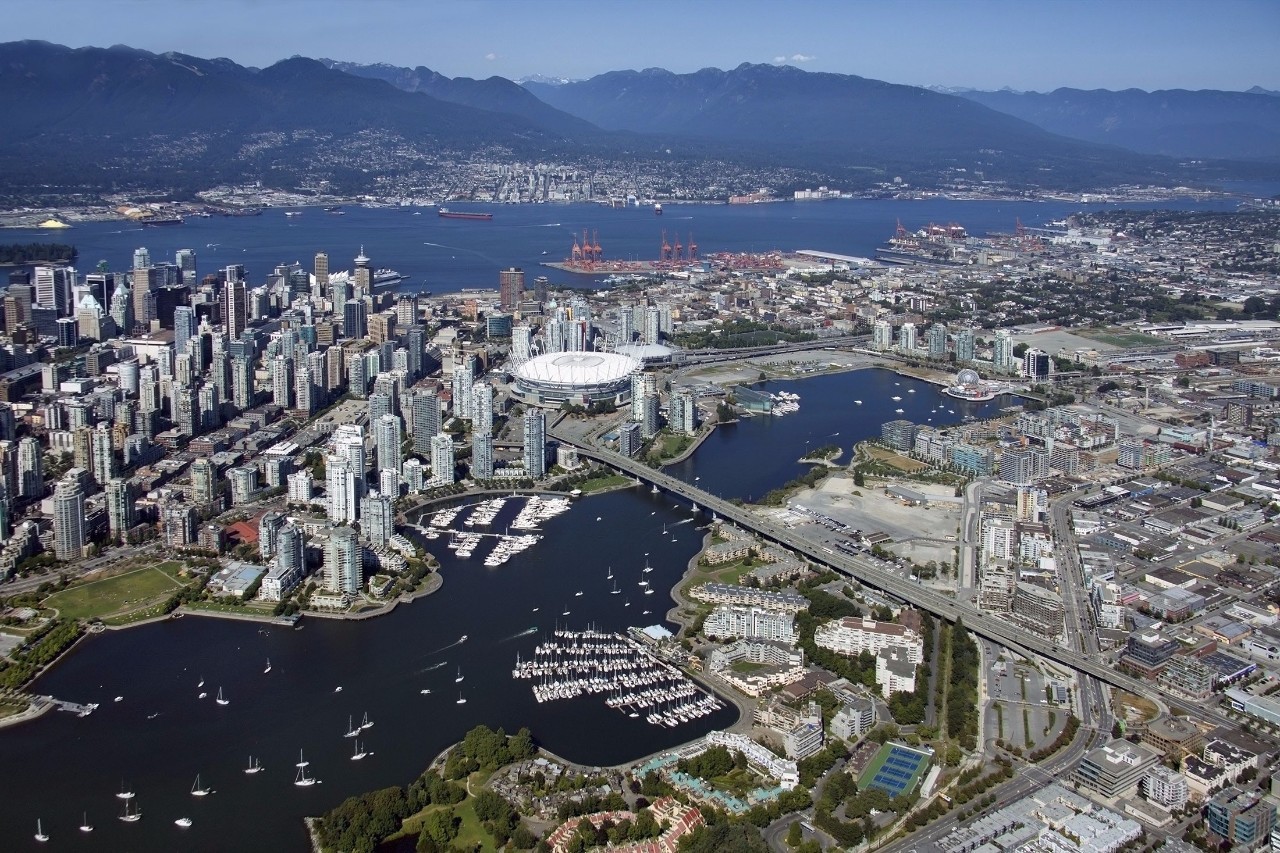 “被操纵”的房地产市场——这个一年房价狂涨40%的城市,出现了这样奇怪的现象……