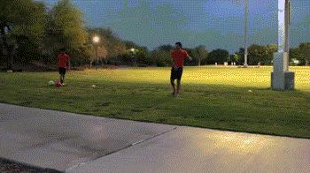 维维足球射门教程,维维足球怎么接半高球