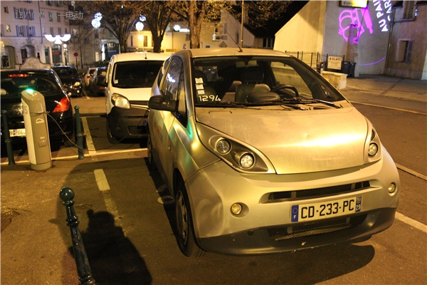 蜜月旅行惊现知豆比亚迪，顺着德法瑞意饱览欧洲的新能源汽车