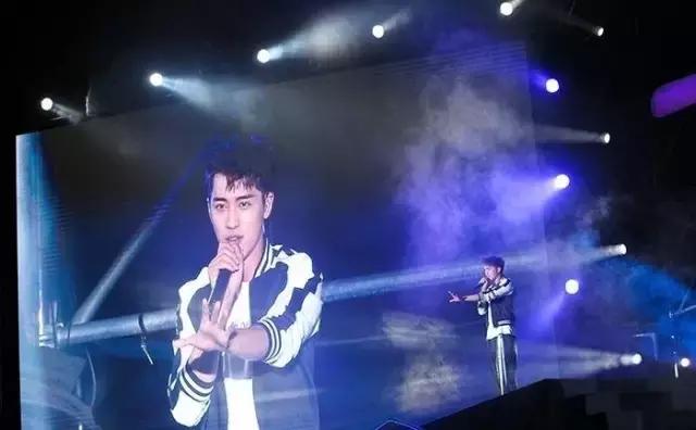 陈乔恩宋佳,陈乔恩和女明星撞衫