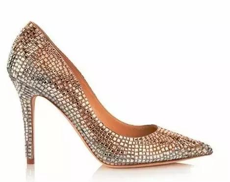 女人品牌鞋排行榜前十名,明星婚鞋哪个牌子最好