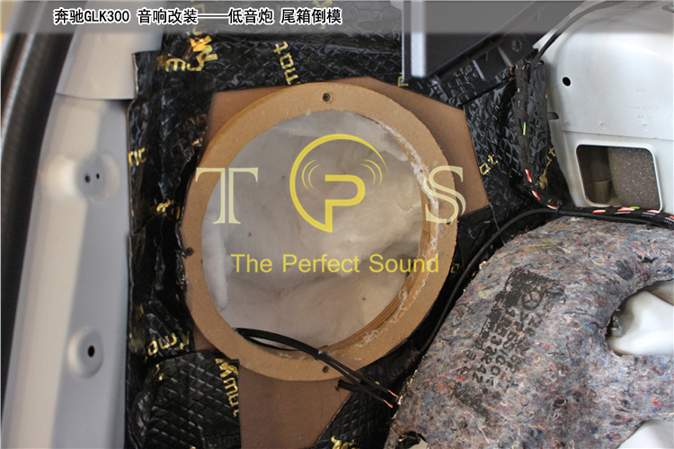 奔驰glc300音响改装方案南京,奔驰glk300原车音响功放