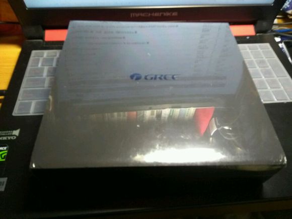 董小姐的情怀手机到底是个什么样？格力手机二*开代**箱体验