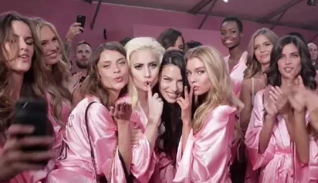 一片面膜三十块钱,面膜一片300