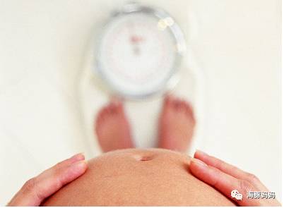 孕期注意饮食均衡营养过剩更危险,孕期怎么避免营养过剩