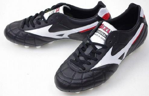 实战足球鞋穿什么钉,卡尔美速度型足球鞋实战