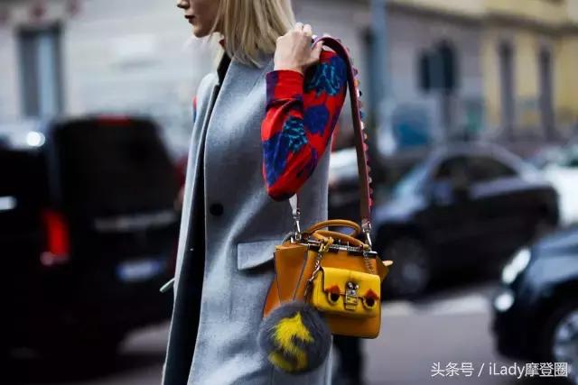 Fendi这只魔性表情包,将会成为17年最火的ITBAG