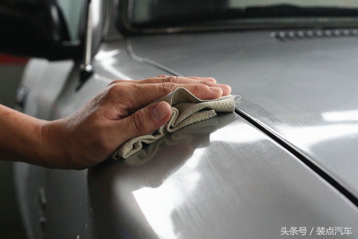 如何给汽车抛光教程,如何给汽车抛光打蜡