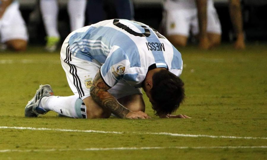 梅西的铜像,梅西铜像