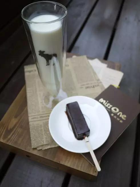 洒满阳光的下雪天，就要去喝这18杯热巧克力噢！