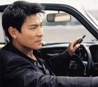 刘德华不为人知背后的故事,刘德华为啥那么受人尊敬